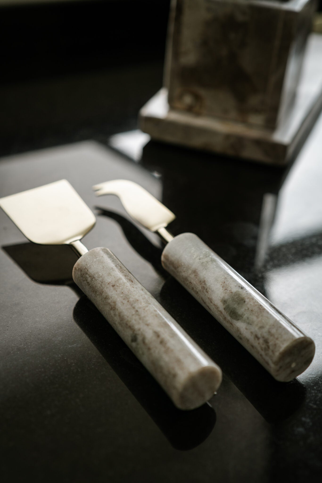 Käsemesserset mit Mamorgriff