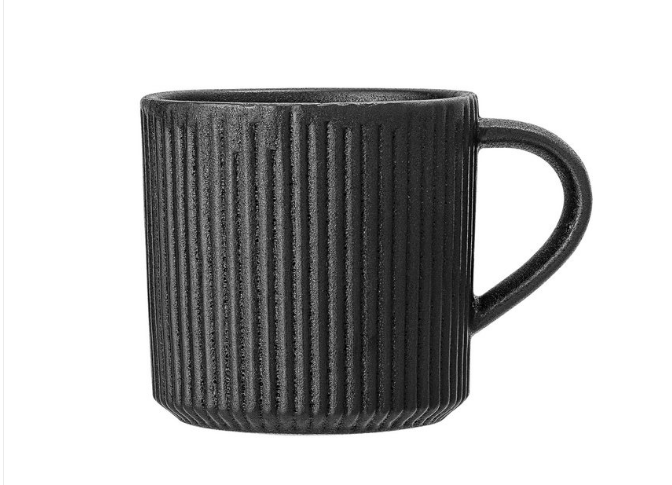 Minimalistischer Becher schwarz matt